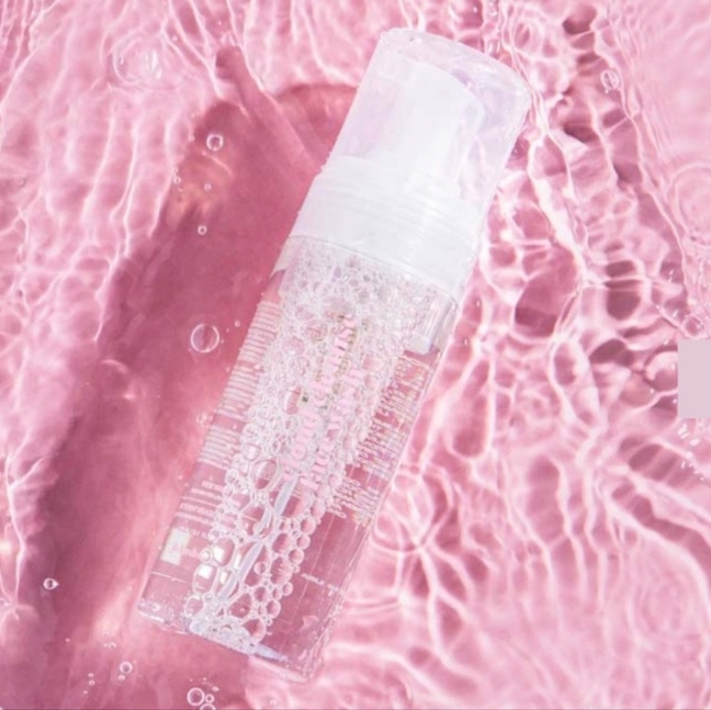 Cloud Clear Foaming Face Wash NWOB